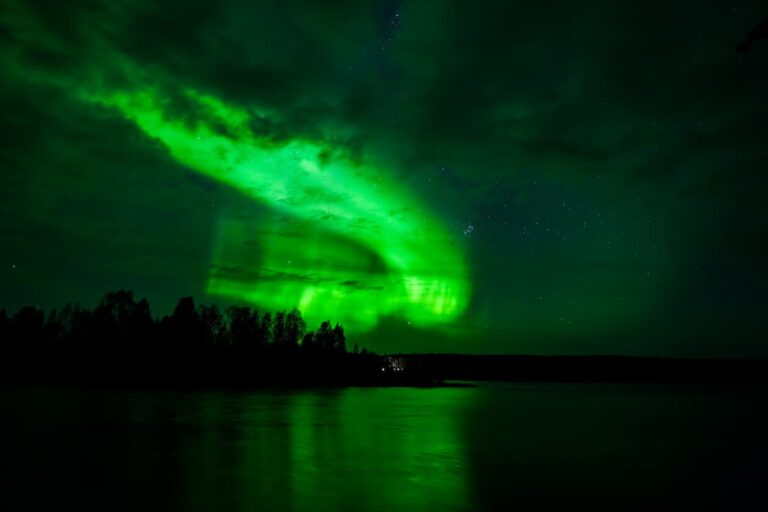 Northern lights at SIlver Birch Resort in autumn. Rovaniemi, Lapland